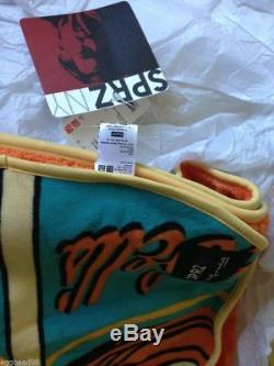 ANDY WARHOL x Uniqlo MoMA SPRZ Campbell's Soup Can Fleece Blanket NWT SOLD OUT