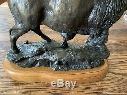 Joe Halko (Montana 1940-2009) Bison / Buffalo bronze sculpture Sold Out Estate